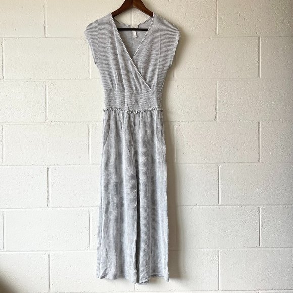 Caution To The Wind Pants & Jumpsuits Caution To The Wind Gray Striped Ribbed Vneck Smocked